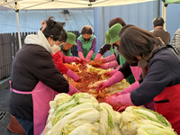 횡성군 갑천면 새마을남녀지도자회·새마을금고 ‘2025년 저소득 김장 나눔’ 행사 개최