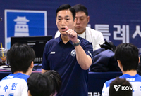 첫 맞대결, 김상우 감독 “대한항공 속공 대비·훈련” vs 헤난 감독 “삼성화재 블로킹 높다”[현장인터뷰]