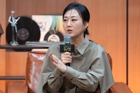 ‘미담제조기’ 장윤정…박서진 모친 암투병 금전지원