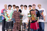 무려 122만장 팔더니…‘하이브’ 앤팀, 1위까지 해냈다