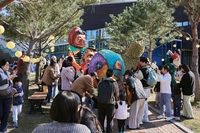 원주한지테마파크 ‘2025 살아있는 한지동화 – 한지 인형퍼레이드’ 성료