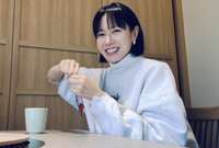 손예진, 긴 머리 싹둑! ‘단발 여신’으로 변신... “나이를 거꾸로 먹네”