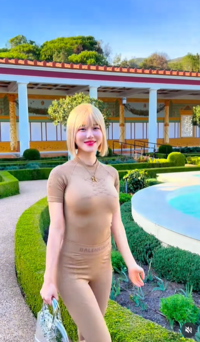 DJ소다, 누드톤 착시 의상으로 “단발여신 컴백”