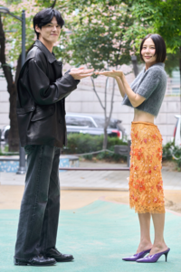 김원중, 김나영과 ‘패션 김남매’ 케미…넷플 ‘옷장전쟁2’에서 첫예능 합격점