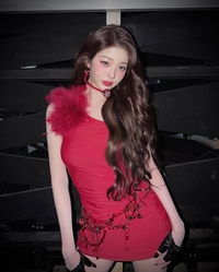 장원영, 고혹한 레드 여신으로 변신 “비주얼 퀸”