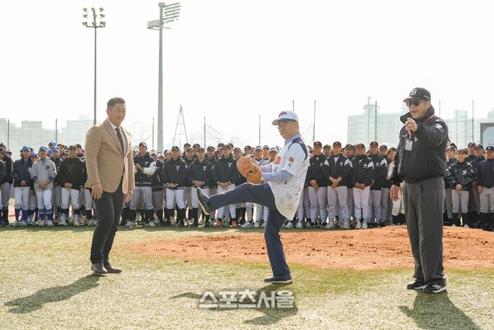 신상진“내년 프로야구 전용구장 조성 기념 고교 최강전 개최하겠다”