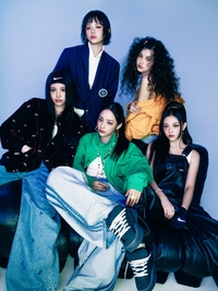 ‘뉴진스는 어디에’…올드진스 되어가는 다섯소녀의 잃어버린 시간 [배우근의 롤리팝]