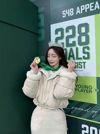 우승 메달 걸고 발표했다…곽민선 “시집갑니다” [★SNS]