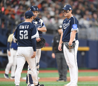 [포토] 김서현, 5회 실점 후 교체