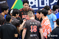 ‘연고지 이전’ 후 부산서 첫 경기, OK저축은행 신영철 감독 “감독 생활 중 이렇게 부담되는 건 처음”[현장인터뷰]