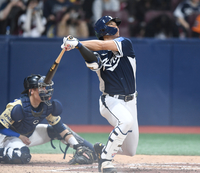 [포토] 송성문 ‘만루기회를 놓쳤어’