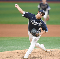 [포토] 5회 마운드 오른 김서현