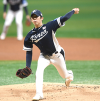 [포토] 오원석 ‘2차전 승리를 위하여’