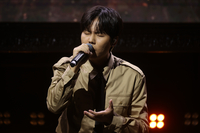 ‘고마워요 韓 야구!’ 체코야구협회장, K-베이스볼 시리즈 2차전 시구…애국가는 정승환