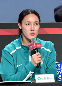 [포토]마지막 시즌 소감 밝히는 하나은행 김정은