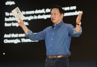 SK 최태원 회장 “T1 왕조 전설” 축전…롤드컵 3연패 뒤엔 SK ‘소프트머니’ 있었다