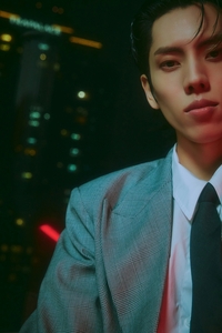 인피니트 장동우, 새 콘셉트 포토 공개…화려한 야경 속 ‘완벽 슈트핏’