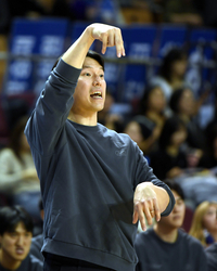 [포토] 작전 지시하는 김효범 감독