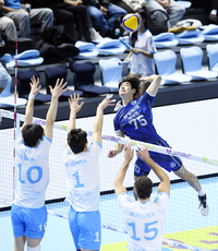 [포토]힘차게 공격하는 삼성화재 김요한