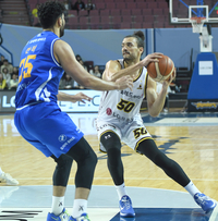 [포토] 마레이 ‘어디로 줄까?’