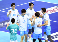 [포토]득점의 기쁨을 나누는 대한항공