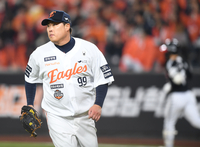 8년 170억인데 고작 9승? 류현진의 ‘찐’ 가치는 따로 있다…‘꼴찌 DNA’ 한화를 바꾼 숨은 1등 공신 [SS포커스]