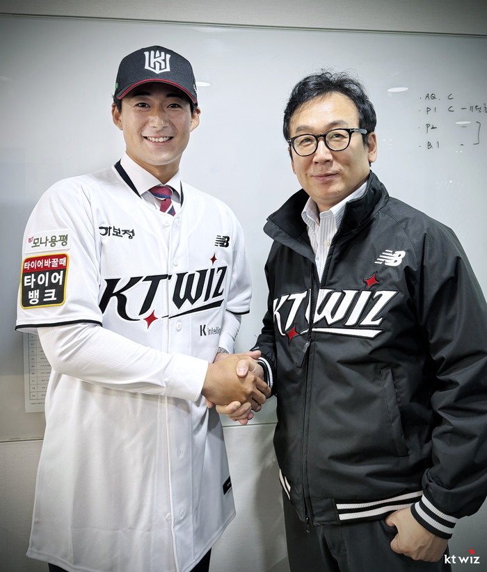 스기모토 코우키 피칭 사진