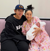 이대은♥트루디 부부, 결혼 4년 만에 득남!...“아빠 등번호 맞춰 11일 탄생”