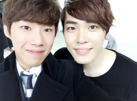 ‘내년에 또 만나요 형’… 김진호, 故 휘성 향한 가슴 저린 고백