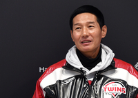 ‘우승 감독’ 염경엽, 첫 저서 ‘결국 너의 시간은 온다’ 출간 기념 사인회 개최