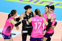 ‘부친상’ 자네테 결장 변수가 승패 갈랐다…흥국생명, 정관장 잡고 5위 도약[현장리뷰]