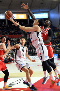 [포토]KT 정창영, 과감하게!