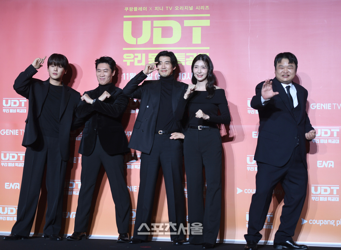 [포토] 포즈 취하는 UDT 요원들