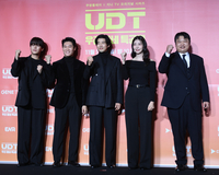 [포토] 파이팅 외치는 UDT 배우들
