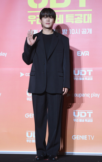 [포토] 이정하 ‘반가워요’