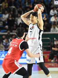 [포토]KT 정창영, 열정적으로!