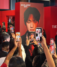 NY 타임스스퀘어가 ‘뷔로드’ 됐다…뷔, 글로벌 K-뷰티의 핵심아이콘