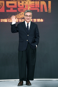 [포토]김의성, ‘모범택시3’로 돌아왔어요!