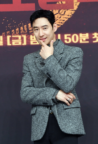 [포토]‘모범택시3’ 이제훈, 특유의 포즈로