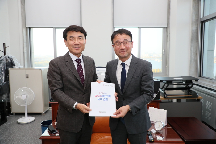 김진태 지사, 한병도 국회 예결위원장과 ‘강원 국비 10조 시대’ 협의