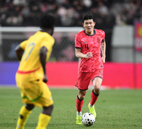 [포토] 드리블 하는 김민재