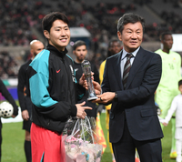 [포토] 이강인, AFC 올해의 국제 선수상 수상