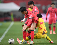 스리백 복귀, 이강인 활용UP에도…홍명보호, 해법찾지 못하며 전반 0-0 종료 [가나전 현장]