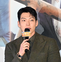 “♥신민아 선배가 좋다” 김우빈, 공개 고백이 현실로…과거 인터뷰 재조명