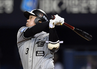 안경도 무용지물…‘72억 FA’ 안치홍, 키움서 ‘Again 최주환’ 실현할 수 있을까 [SS시선집중]