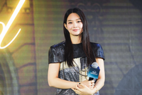 신민아, 김우빈과 결혼 발표 후 혼전 임신설…소속사 “절대 아니다”