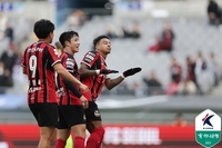 ‘린가드 10호골’에도…서울, 김천에 또 졌다, 2-6 참패 이어 안방서 1-3 완패 ‘6위 추락 위기’ [SS현장리뷰]