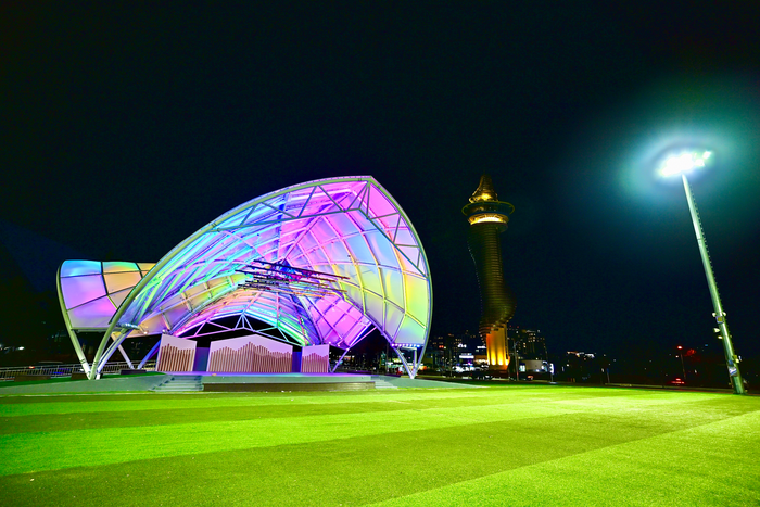 속초시, 청초호유원지 공연시설 정비사업 마무리