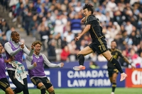 ‘원맨쇼’ 손흥민 2골 폭발, 환상 프리킥으로 연장 갔지만…아쉬운 승부차기 실축, LAFC 시즌 마감