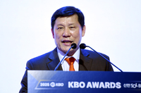 [포토] 인사하는 허구연 KBO 총재